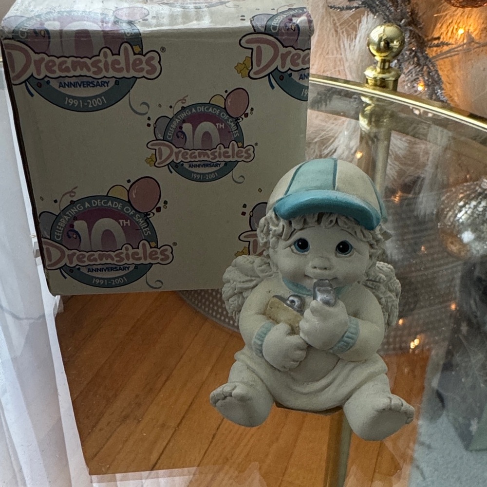 Dreamsicles “Coach”